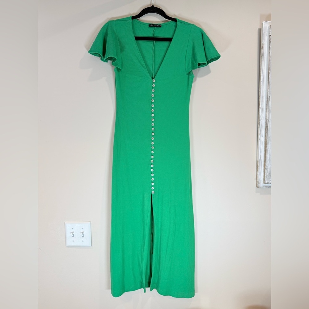 🔥Zara Women’s Green Button-Front Midi Dress with Flutter Sleeves Size S EC🔥